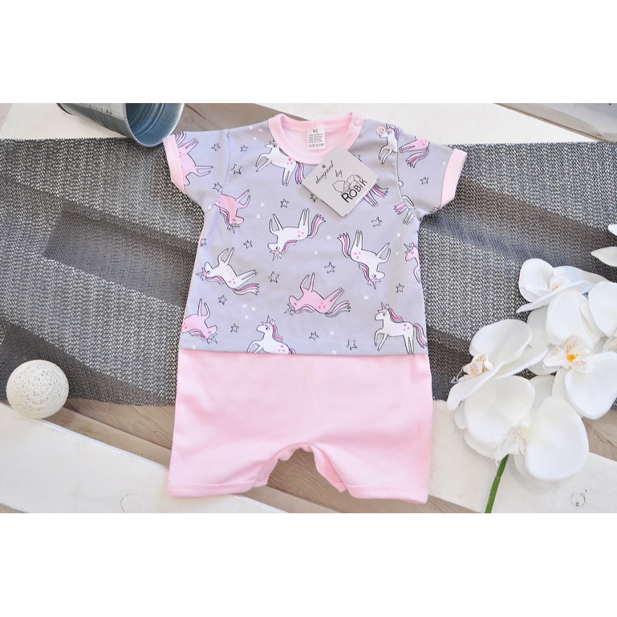 Letni RAMPERS pajac szaro-różowy w jednorożce wzór 316R