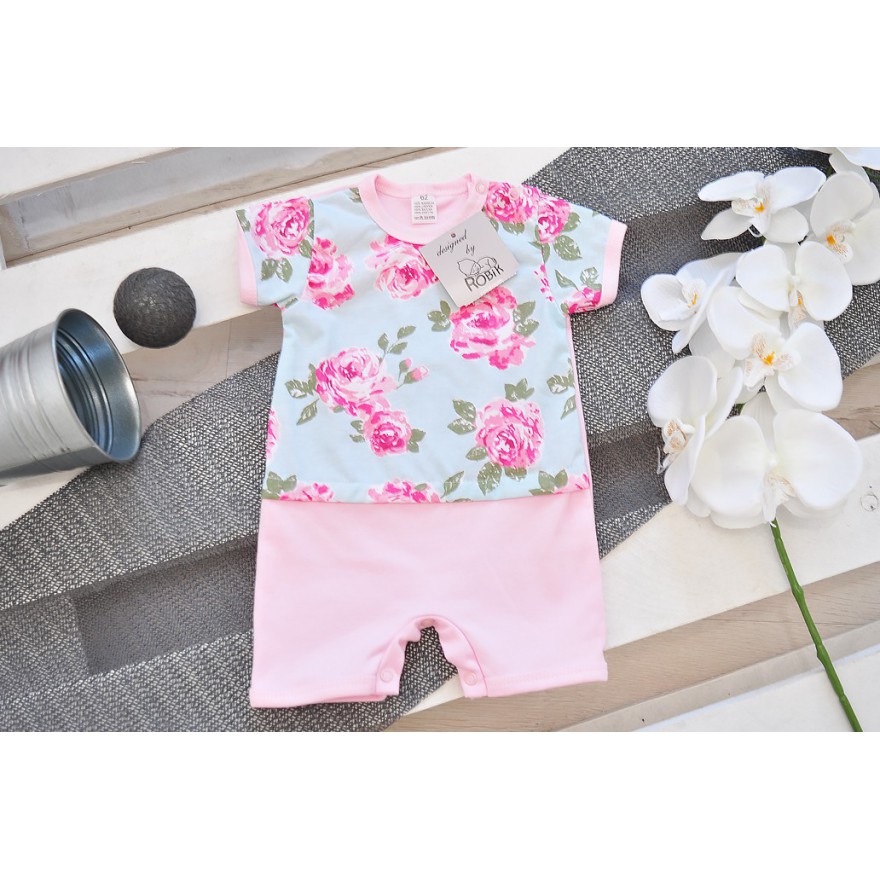 Letni RAMPERS pajac różowo-błękitny w róże wzór 349R