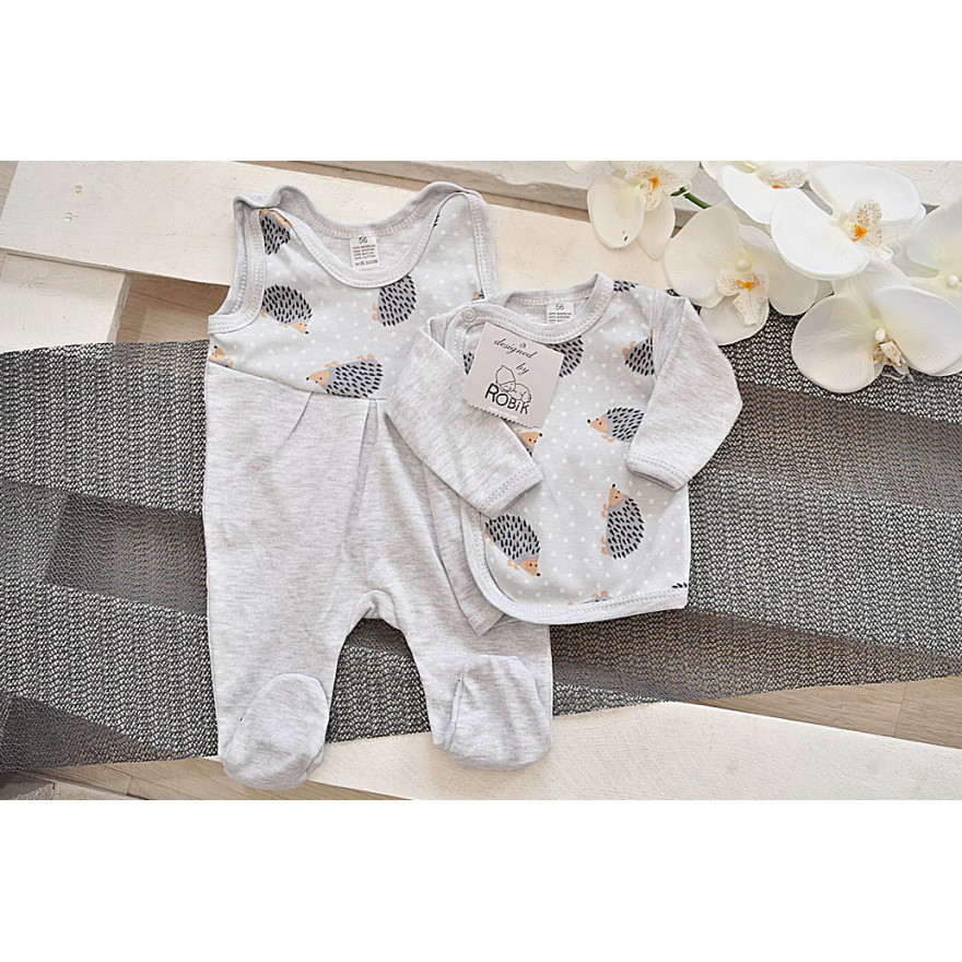 Szara wyprawka dla noworodka w jeże koszulka + śpiochy 2cz. wzór 190S