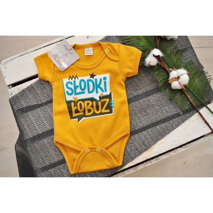 Musztardowe BODY chłopięce SŁODKI ŁOBUZ krótki rękaw LATO wzór 618kr