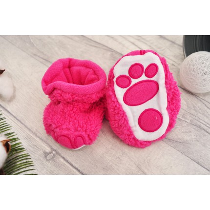 KOSMATE BUCIKI jak LWIE STOPY amarantowe kapcie niechodki