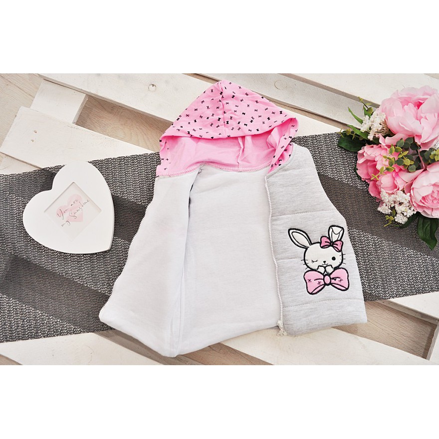 Szary bezrękawnik KRÓLIK z bluzką i legginsami