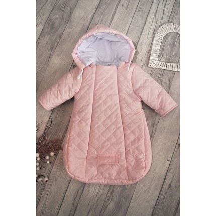 Różowy kombinezon śpiwór pikowany do wózka fotelika