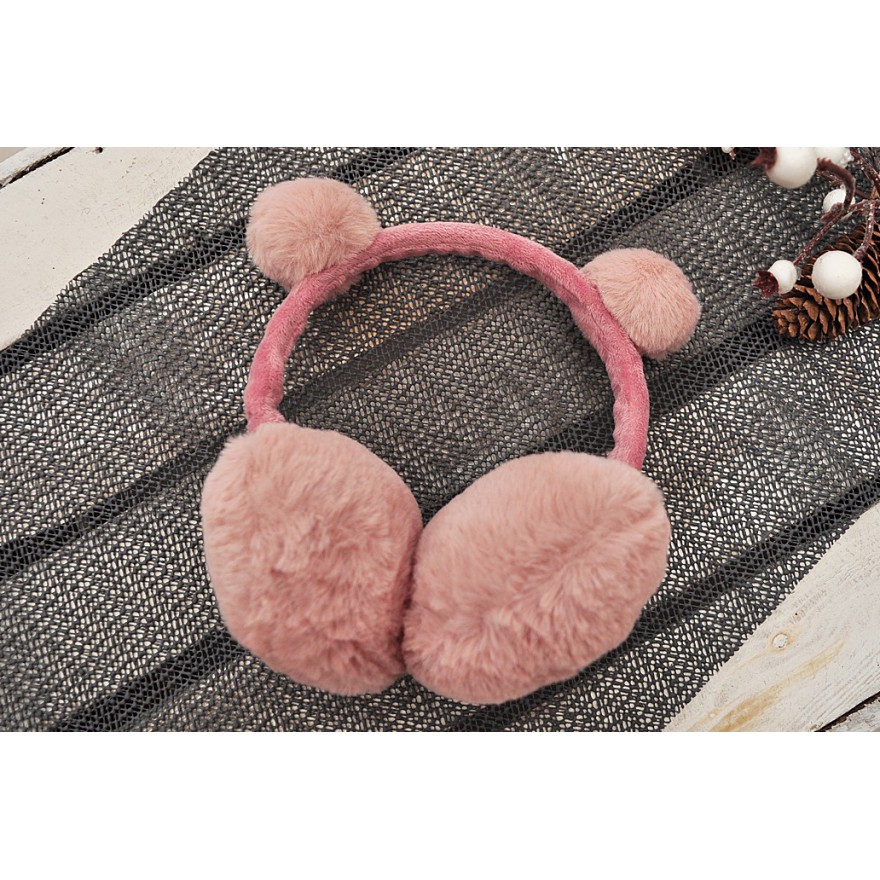 Pudrowe NAUSZNIKI z pomponami rozmiar uniwersalny