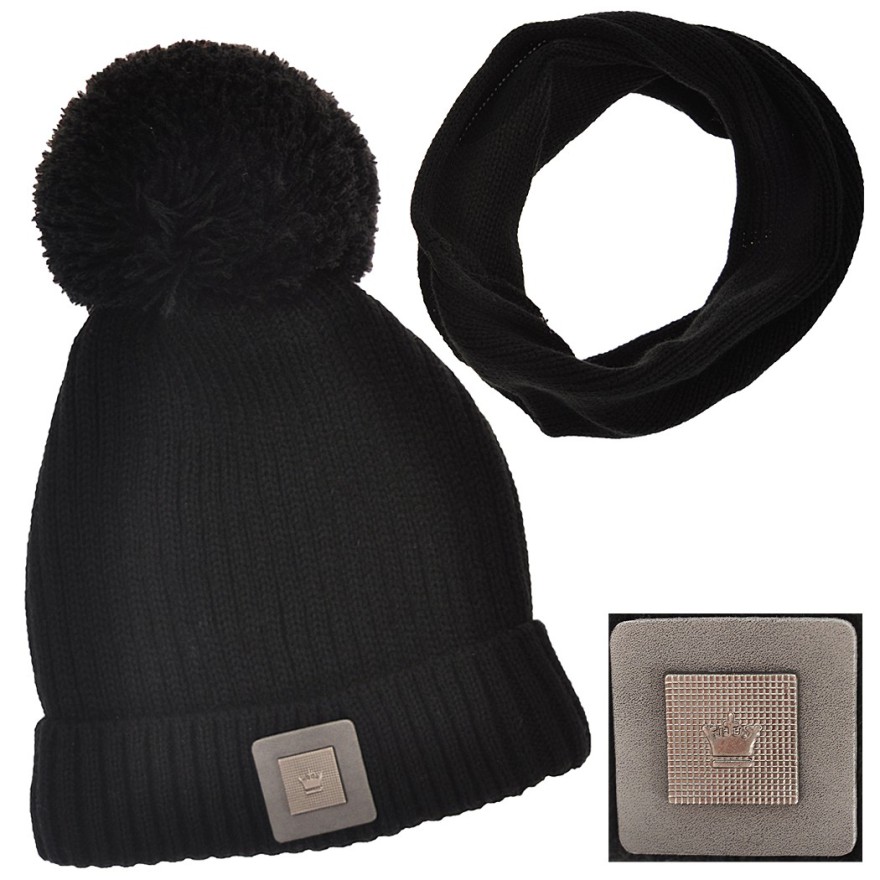 Czarny komplet zimowy KORNEL czapka + komin emblemat z koroną