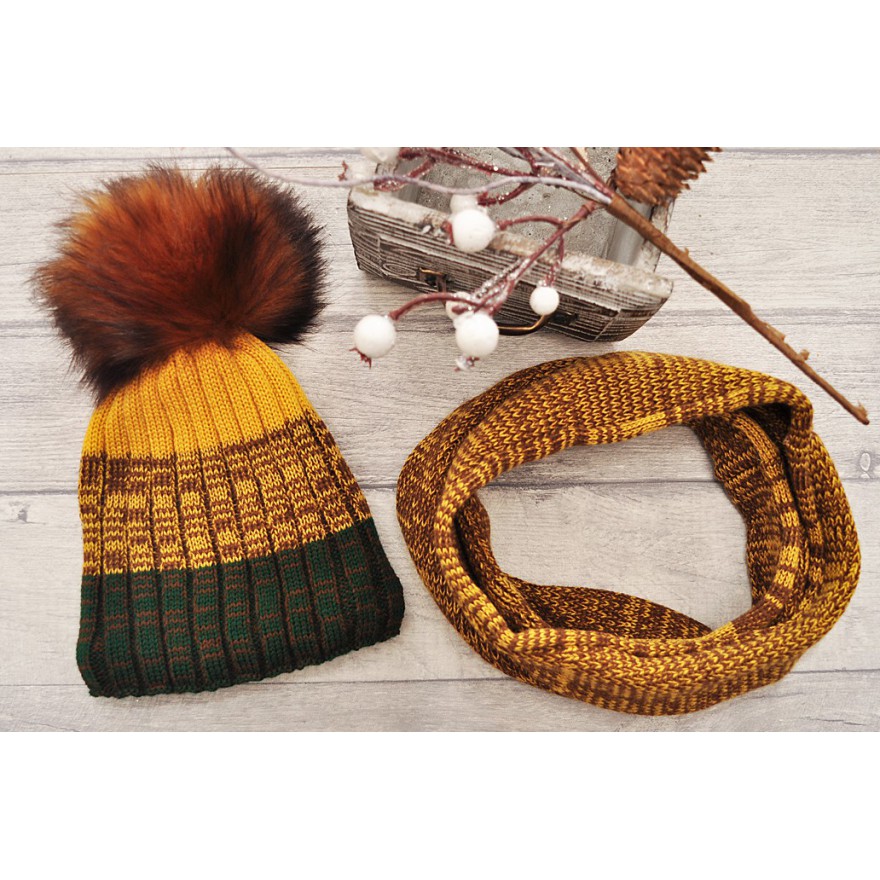 Zimowy komplet JANEK, czapka z puchatym pomponem + komin