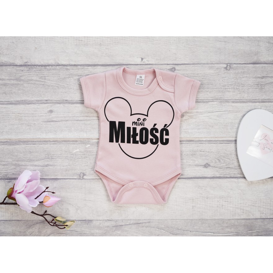 BODY MINI MIŁOŚĆ myszka pudrowy róż wzór 664 krótki rękaw