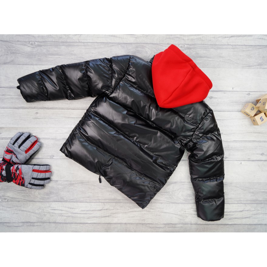 Czarna KURTKA metalik STRONG czerwony kaptur na futerku ZIMA