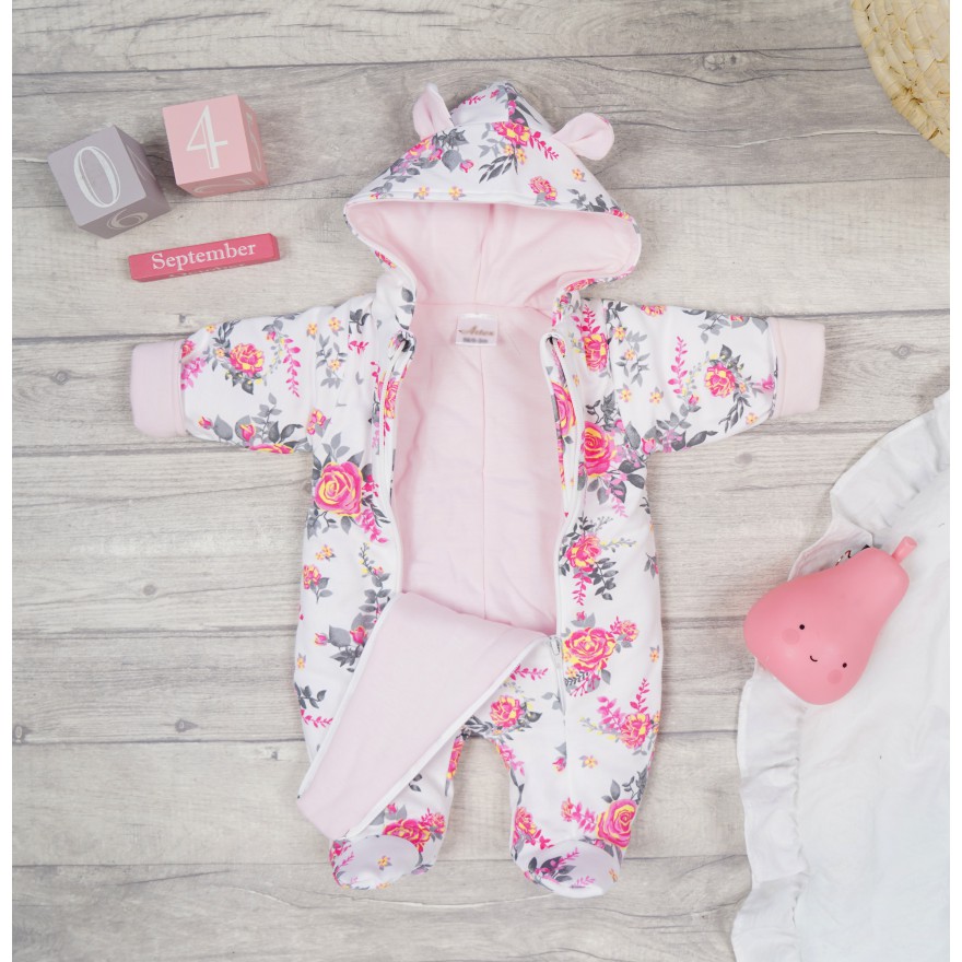 Kombinezon biały w róże ocieplany z dresówki