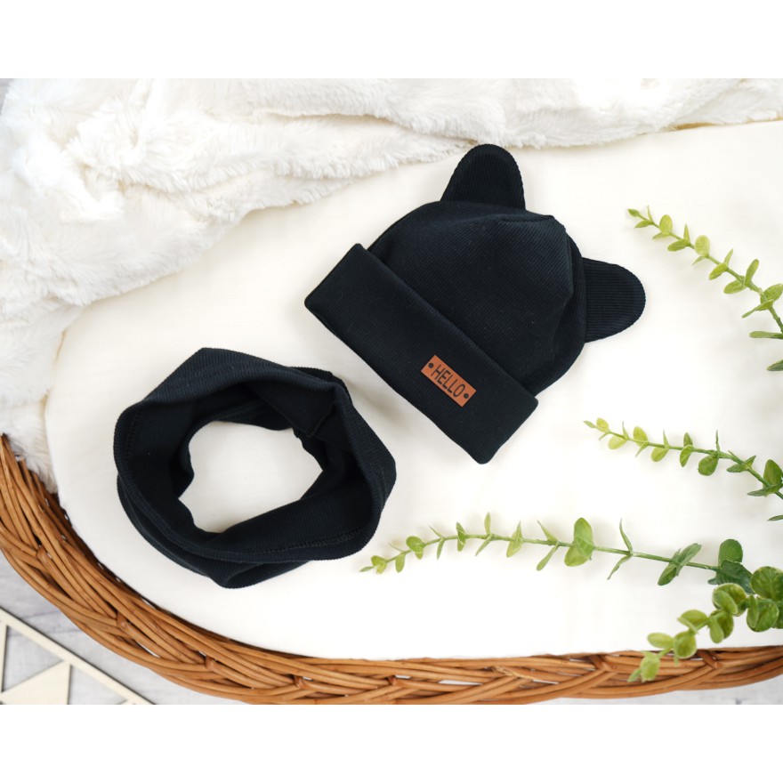 Czarny komplet BEAR czapka + komin wiosna/jesień