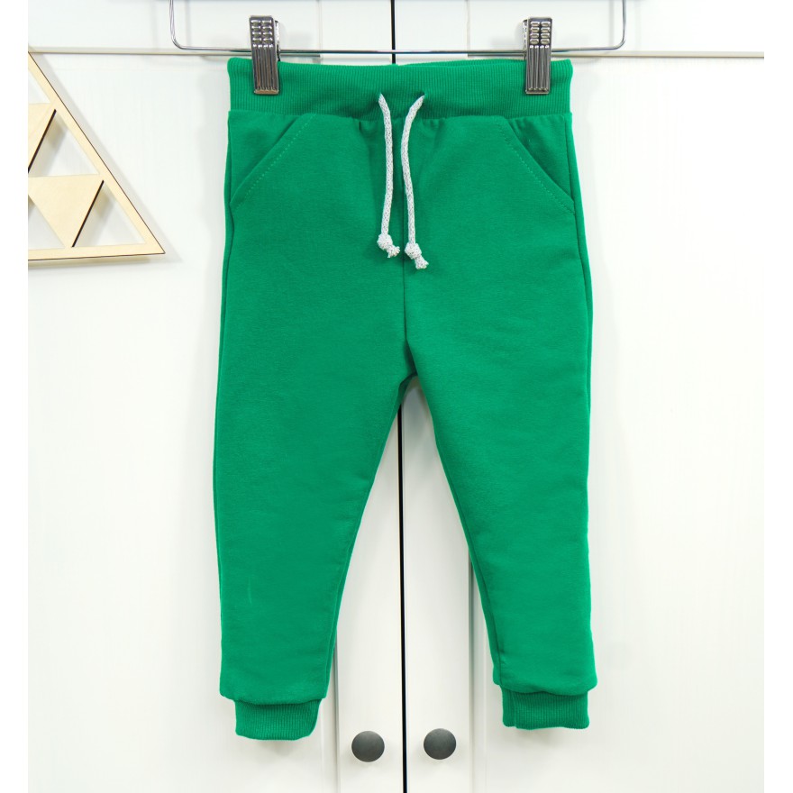 Zielone spodnie dresowe wiązane wiosna jesień