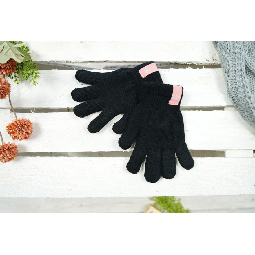 Czarne rękawiczki ocieplane 5P z naszywką KORONA r.122-158