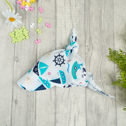 Biała czapka CHUSTA żaglówka statki z daszkiem wiązana LATO