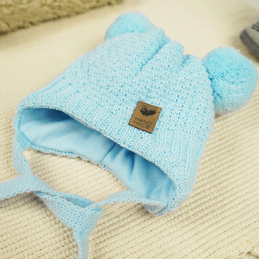 Niebieska CZAPKA wiązana 2 pompony HAND MADE zimowa