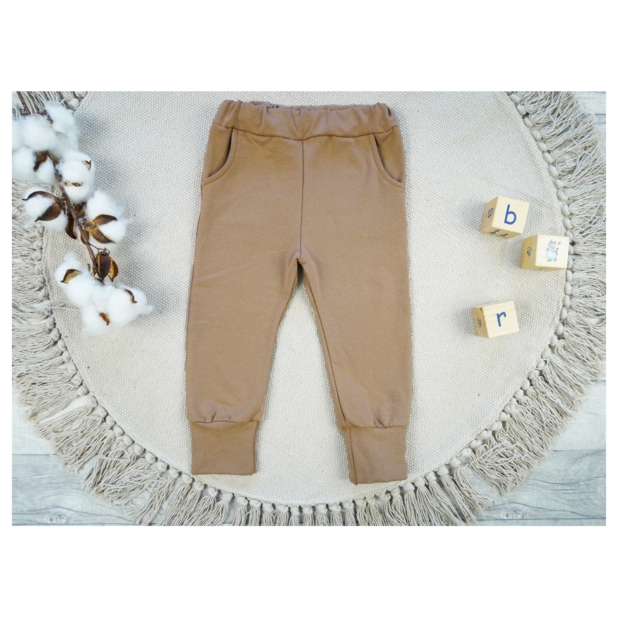 Beżowe spodnie DRESOWE NA MESZKU, miękkie, dla wrażliwców