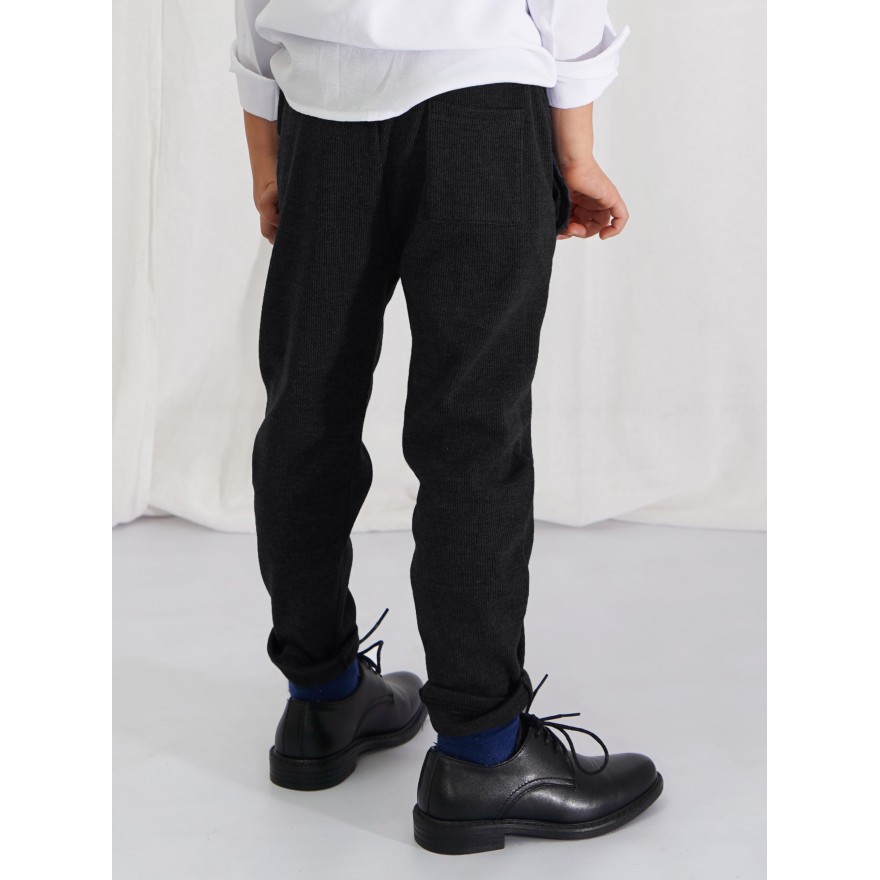 Czarne eleganckie spodnie wizytowe z wyciąganą gumką prążek slim komunia szkoła