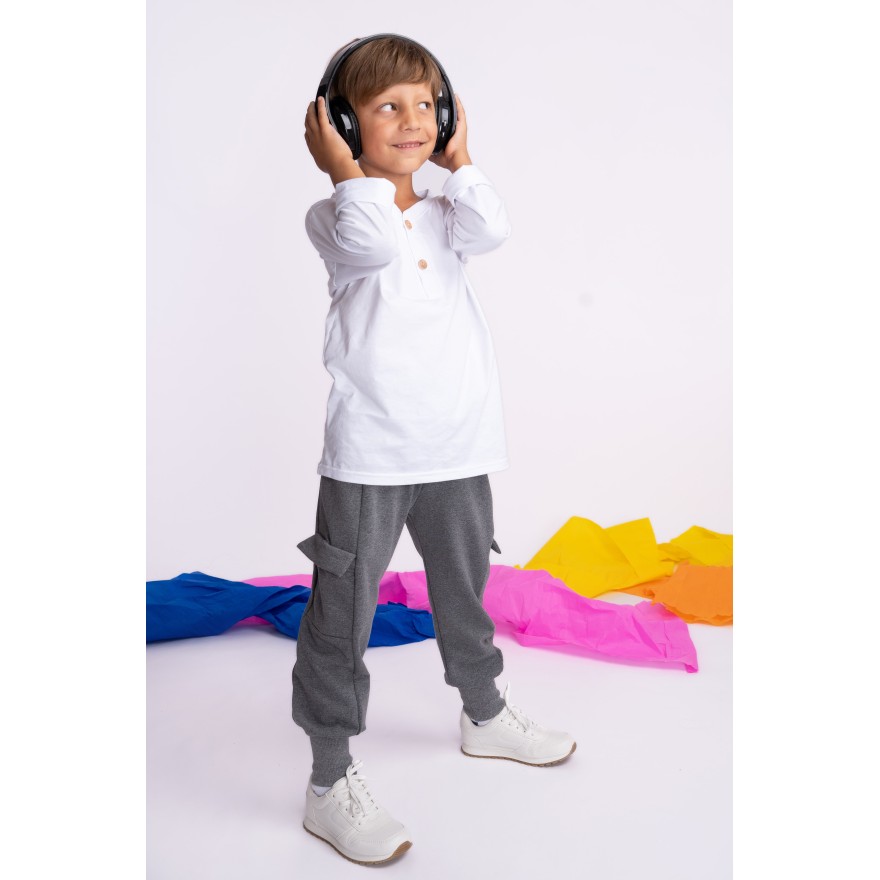 Szare spodnie BOJÓWKI ocieplane NA MESZKU z kieszeniami regulowane w pasie