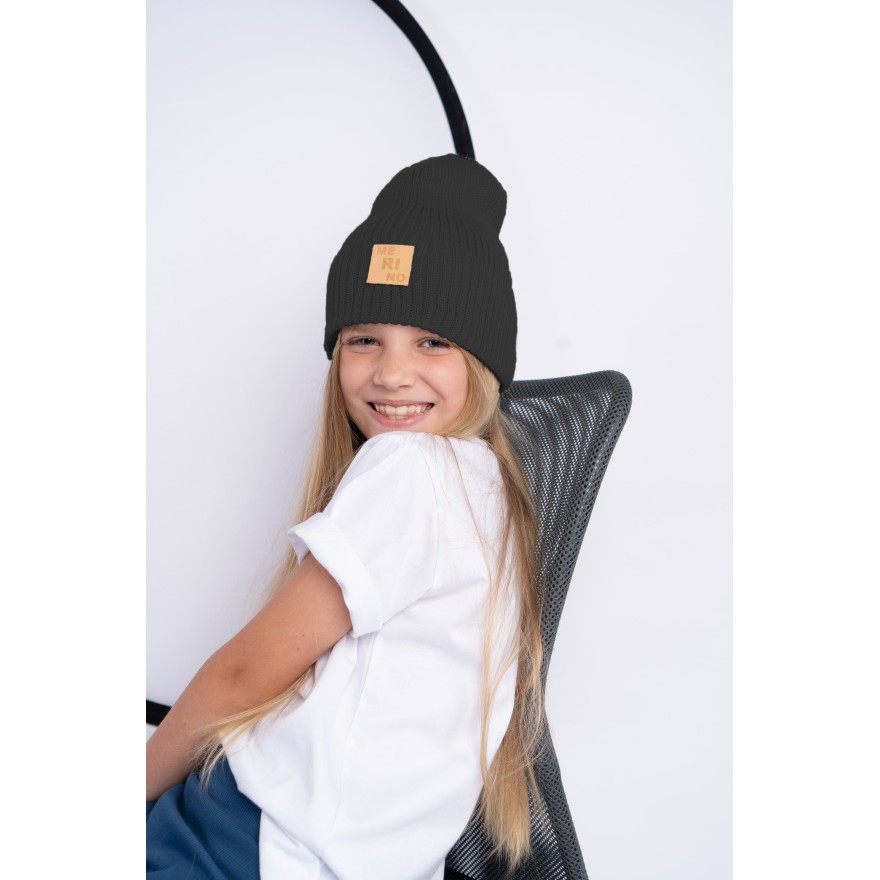 Merino czapka czarna 100% wełna podwijana jesień zima