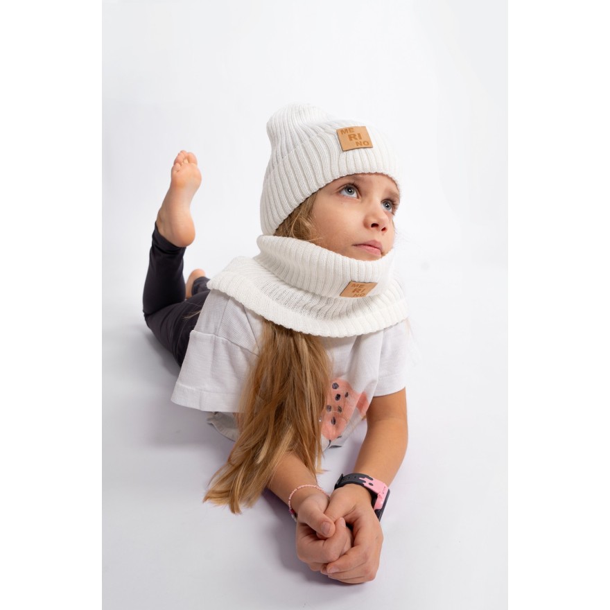 Merino czapka ecru 100% wełna podwijana jesień zima