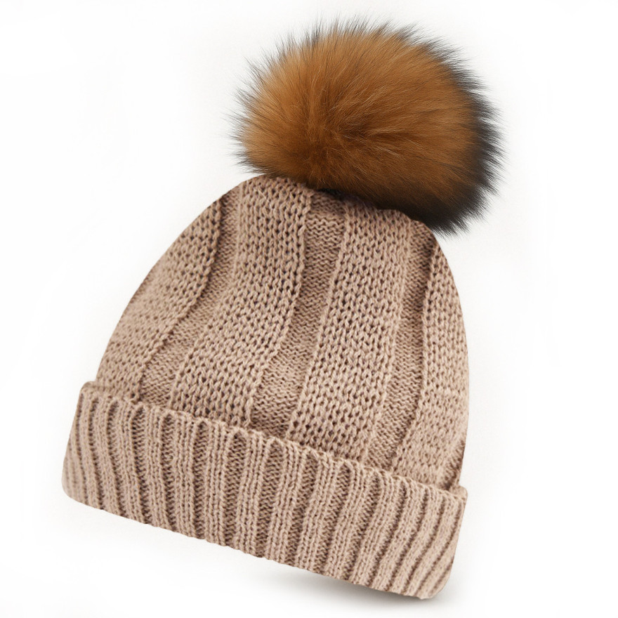 Jasno brązowa czapka zimowa dziewiarska
