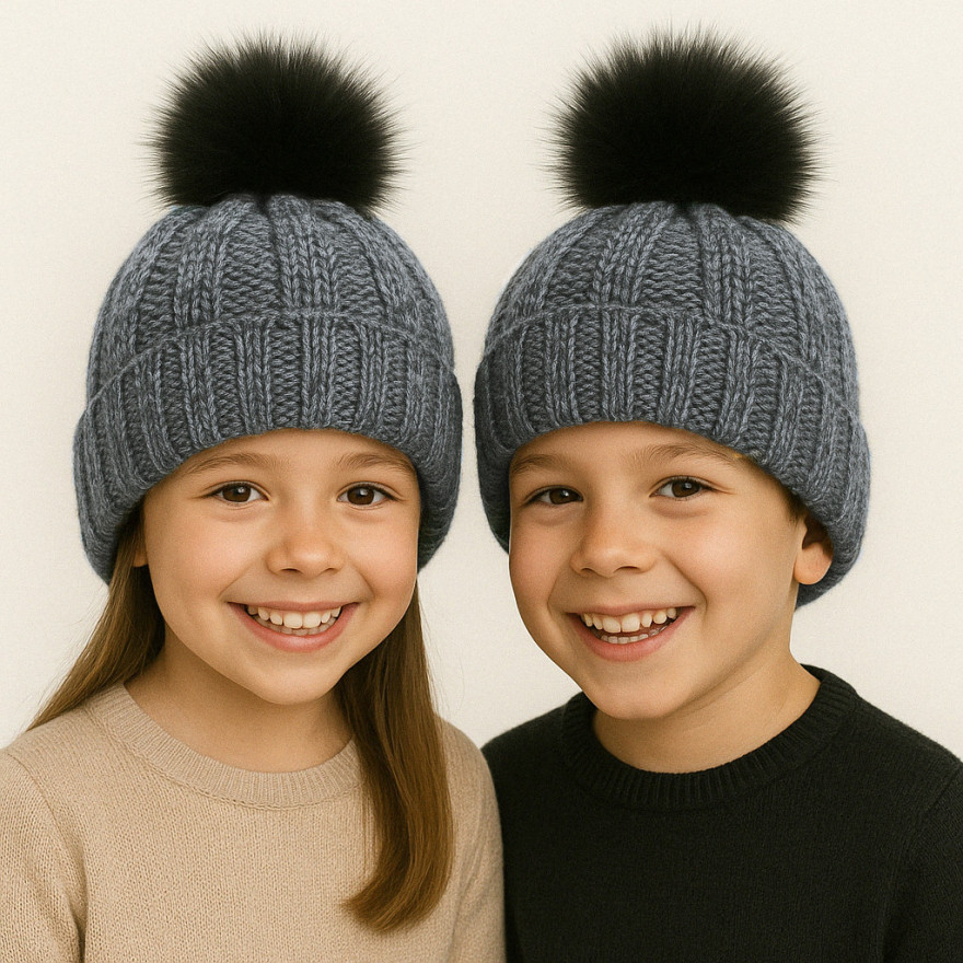 Grafitowo szara czapka zimowa dziewiarska