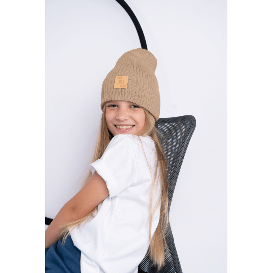 Merino czapka ciemny beż 100% wełna podwijana jesień zima